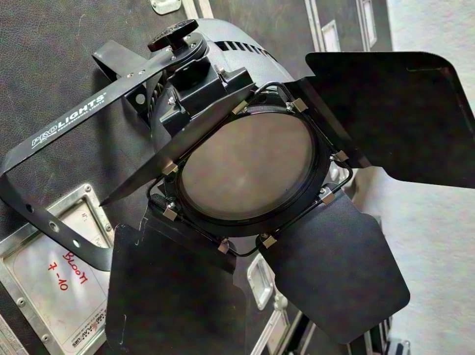 PROLIGHTS STUDIOCOB CW