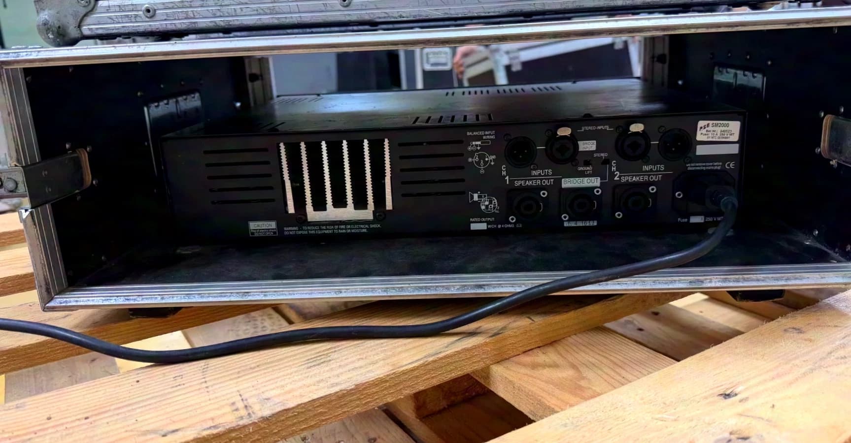 PSE amplifier SM2000 in SCS Case 3HE