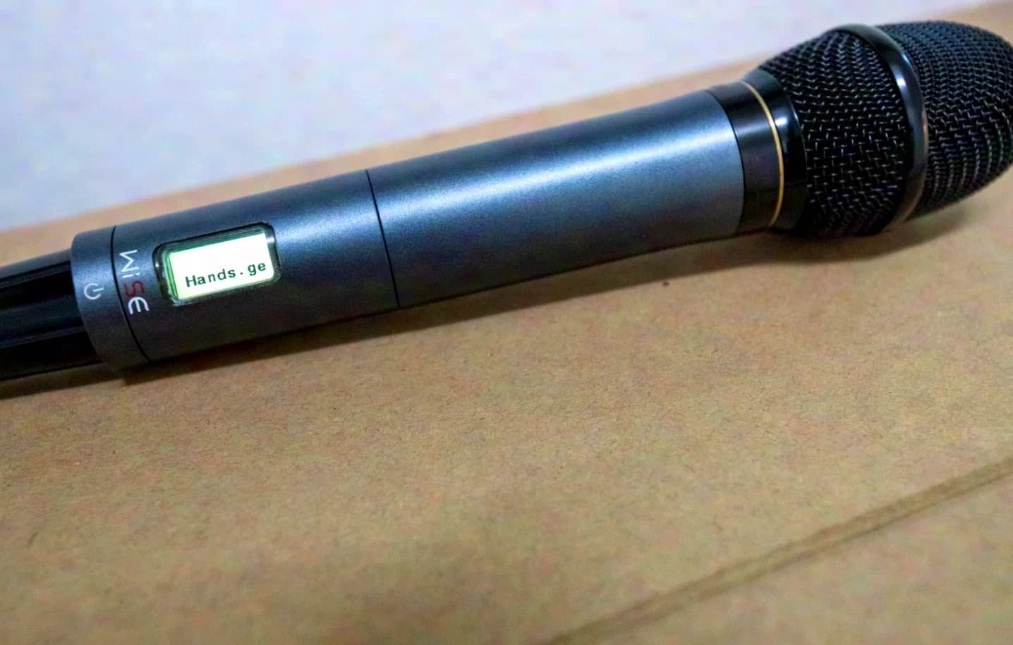 PSSO WISE Handheld Transmitter / Transmitting Microphone / wireless / wireless condenser radio microphone 638 - 668 MHz