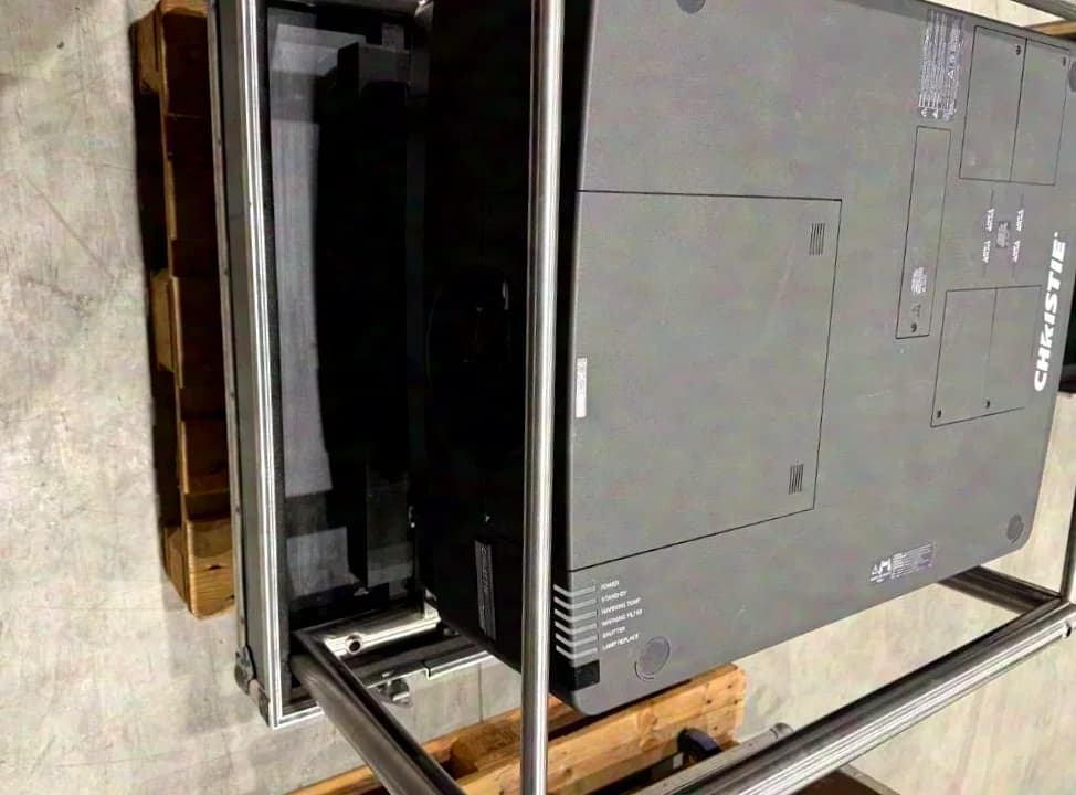 Panasonic Christie LX1750