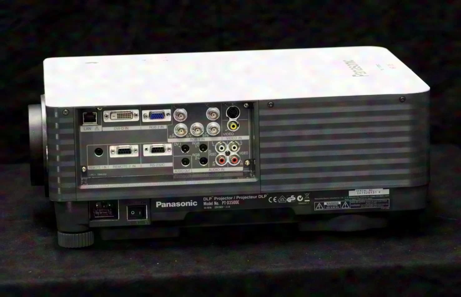 Panasonic DLP Projector PT-D3500