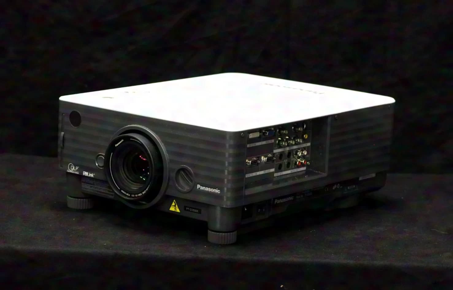 Panasonic DLP Projector PT-D3500