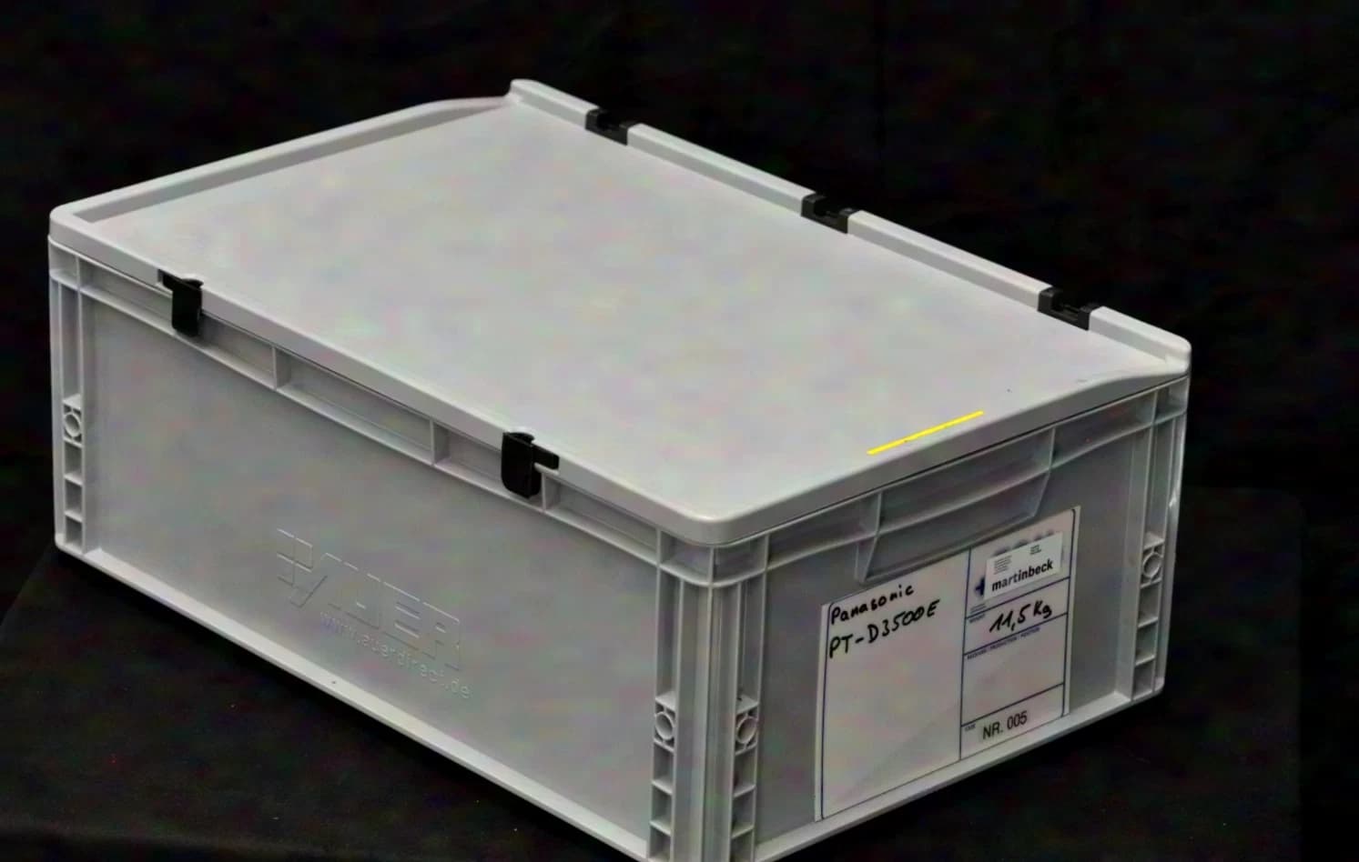 Panasonic DLP Projector PT-D3500