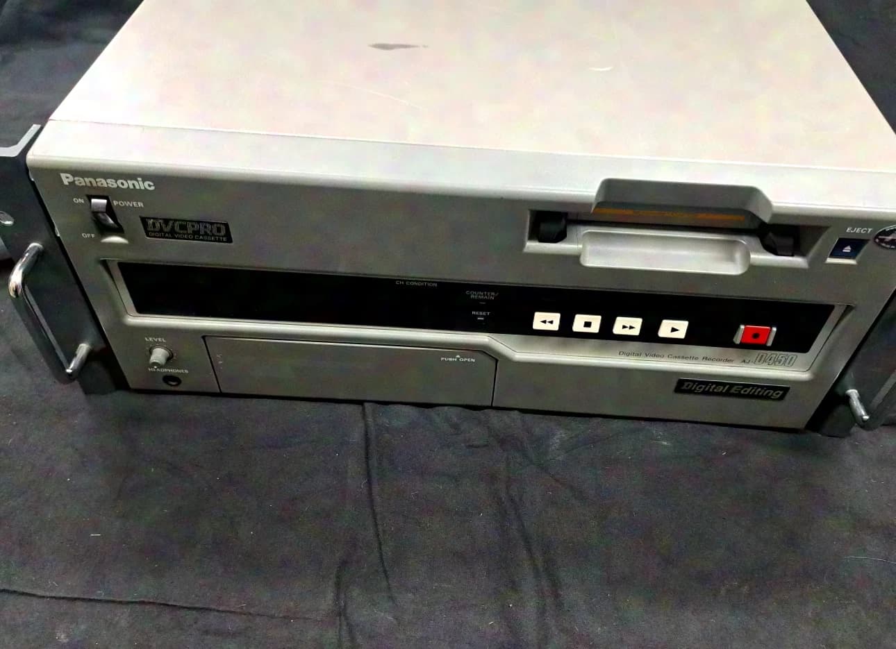 Panasonic DVC Pro AJ-D450