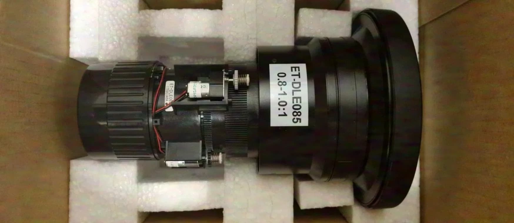 Panasonic ET-DLE085 0.8-1.0:1 zoomlens