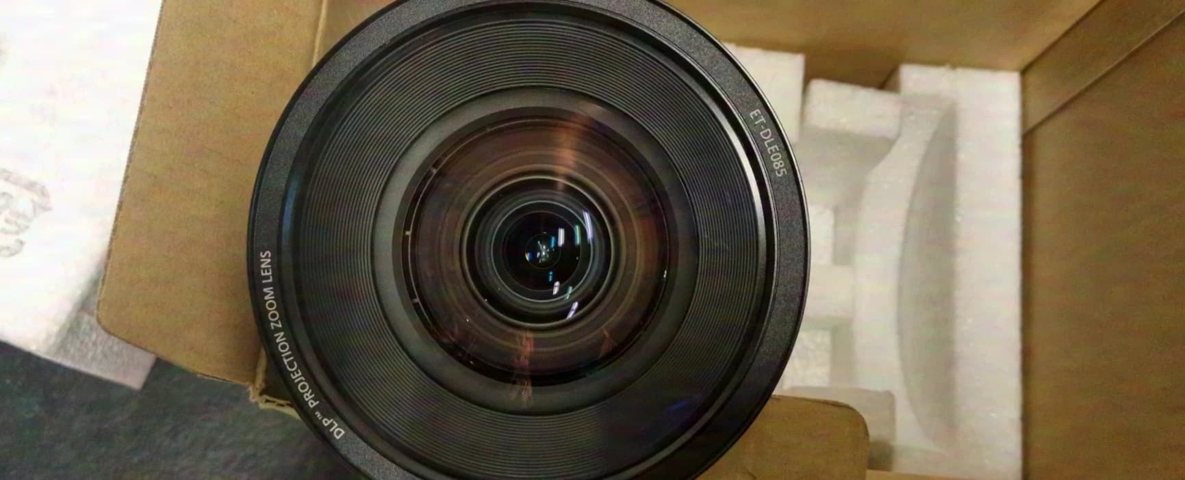 Panasonic ET-DLE085 0.8-1.0:1 zoomlens