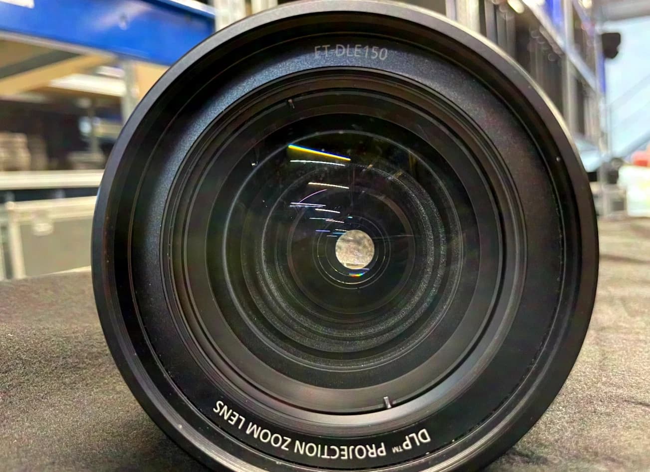 Panasonic ET-DLE150 with case