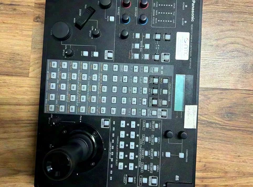 Panasonic Complete Camera Set AW-HE130KE, AW-HE130WE Remote PTZ Camera Set