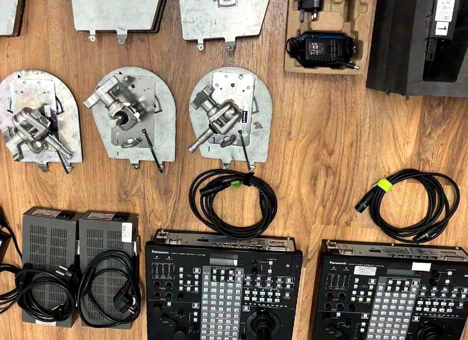 Panasonic Complete Camera Set AW-HE130KE, AW-HE130WE Remote PTZ Camera Set