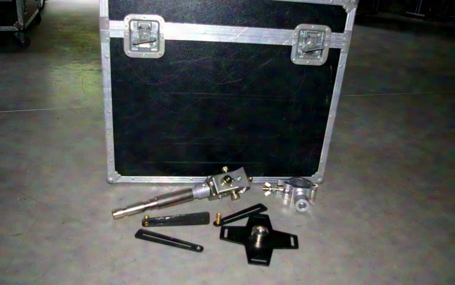 Panasonic PT-D5700E