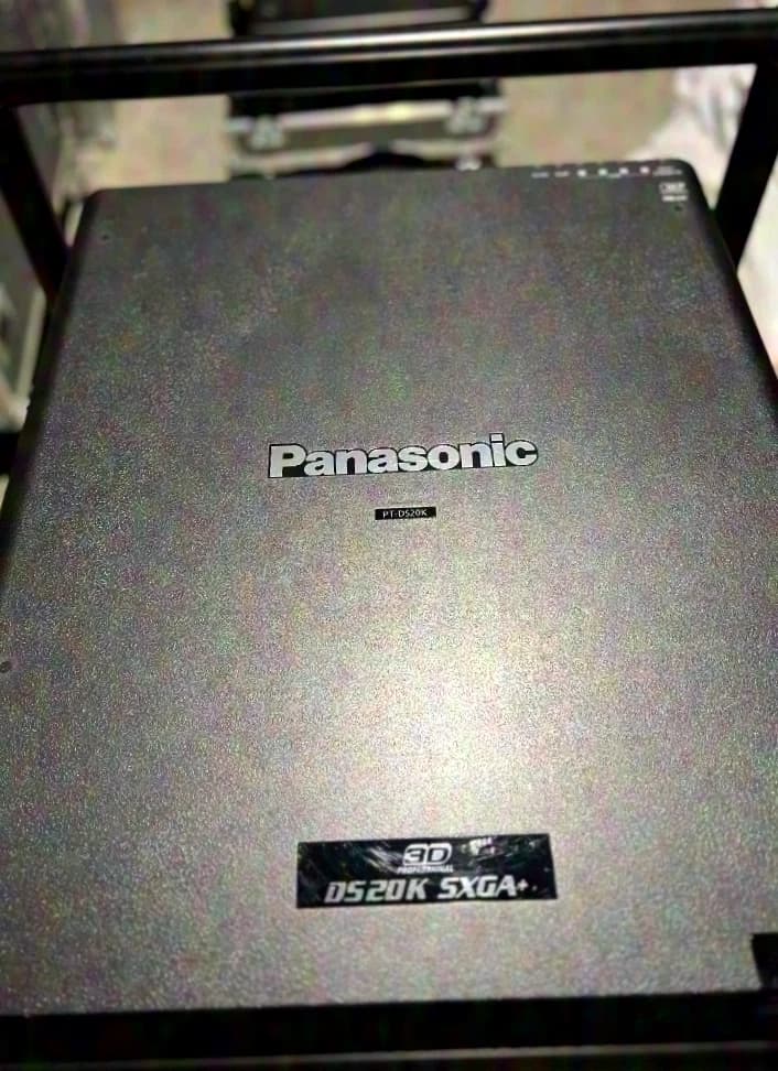 Panasonic PT-DS 20k 20,000 Lumen SXGA+