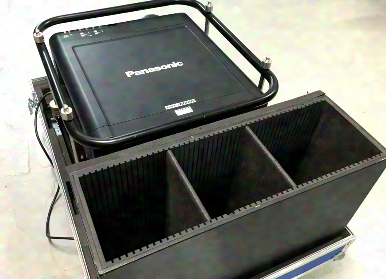 Panasonic PT-DW10000E DLP Projector