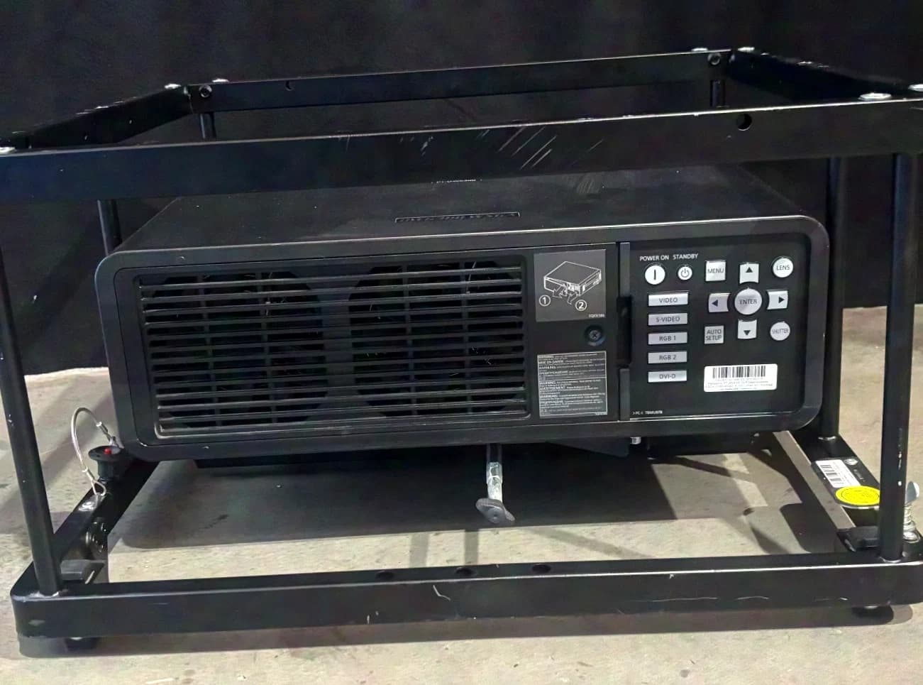 Panasonic PT-DW6300 DLP projector