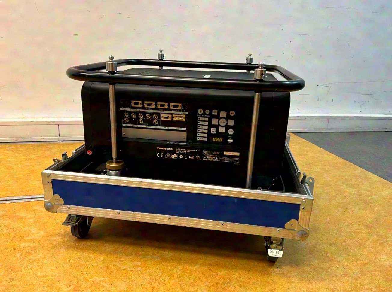 Panasonic PT-DW 10000E