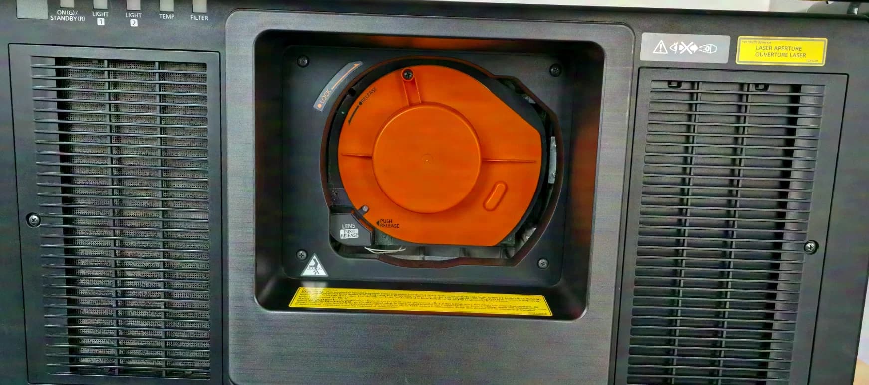 Panasonic PT-RZ31K