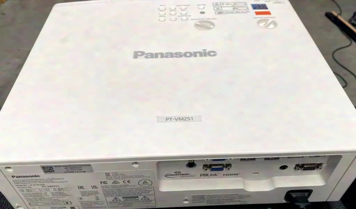 Panasonic PT- VMZ-51 bright & compact laser projector 5,200 ANSI Lumen, 182 hours