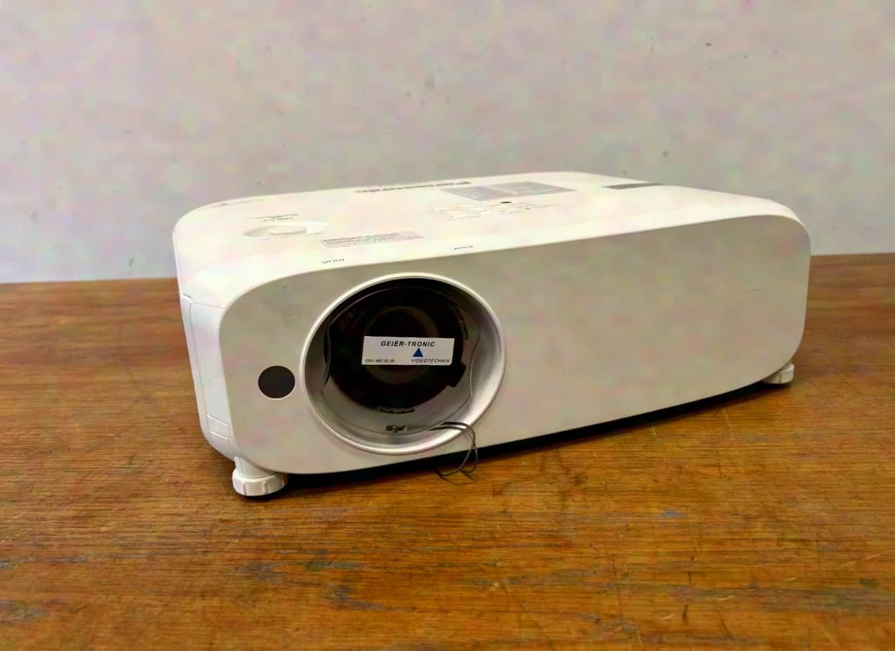 Panasonic PT-VX600E