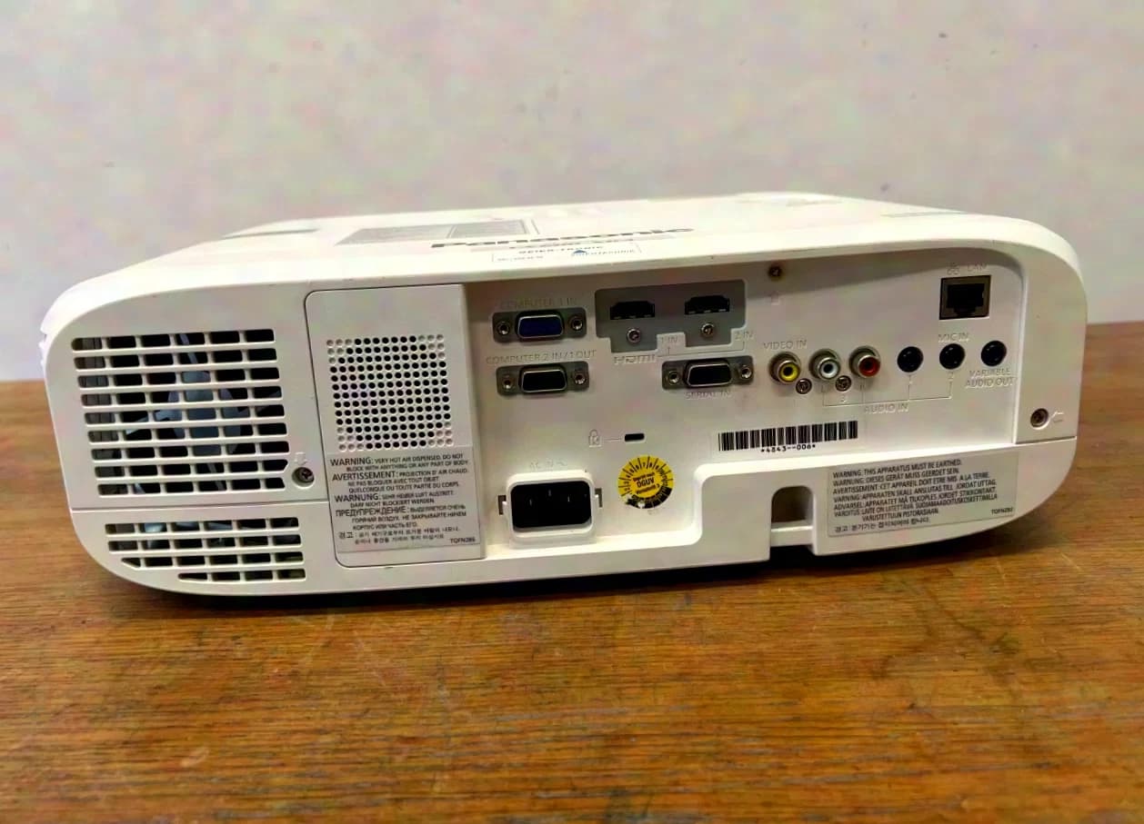 Panasonic PT-VX600E