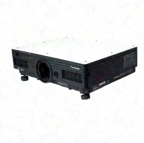 Panasonic Used | Panasonic - PT-D5700E