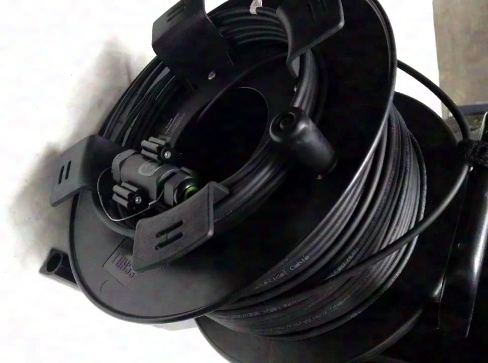 Armored HDMI Cable 100m 4K 60 HZ with Connector Protection on Schill Drum G310