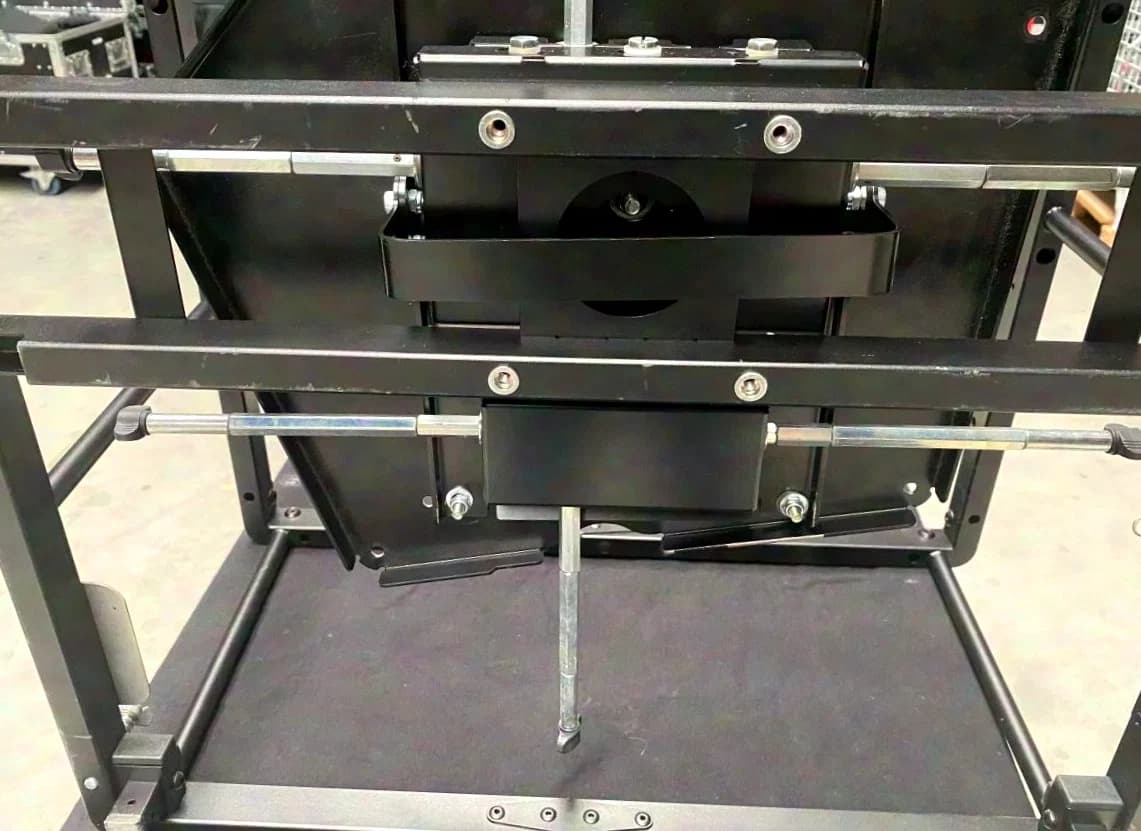 Pegasus / Publitek 4.0 flight frame / stack frame for projectors incl. plate for Panasonic EZ770