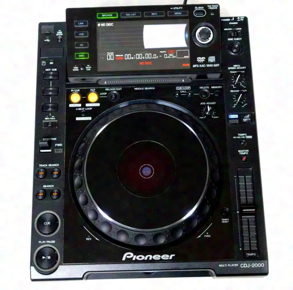 Pioneer CDJ-2000, professional CD player incl. Case