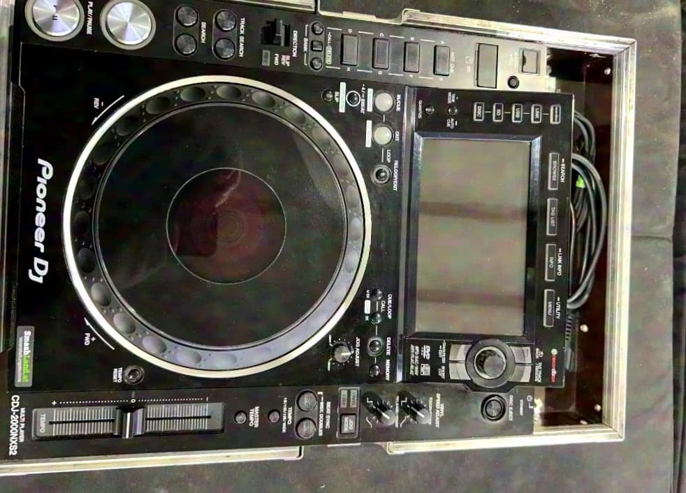 Pioneer DJ CDJ 2000 NXS 2 incl. Case