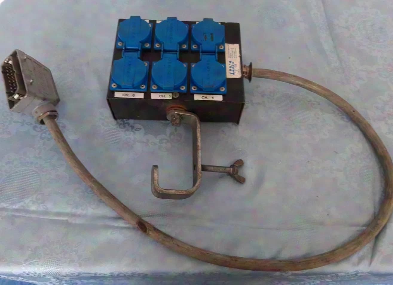 Plugbox Harting HAN 16E to 6xSchuko