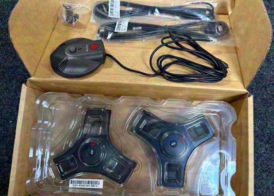 Polycom soundstation IP7000 mics like new