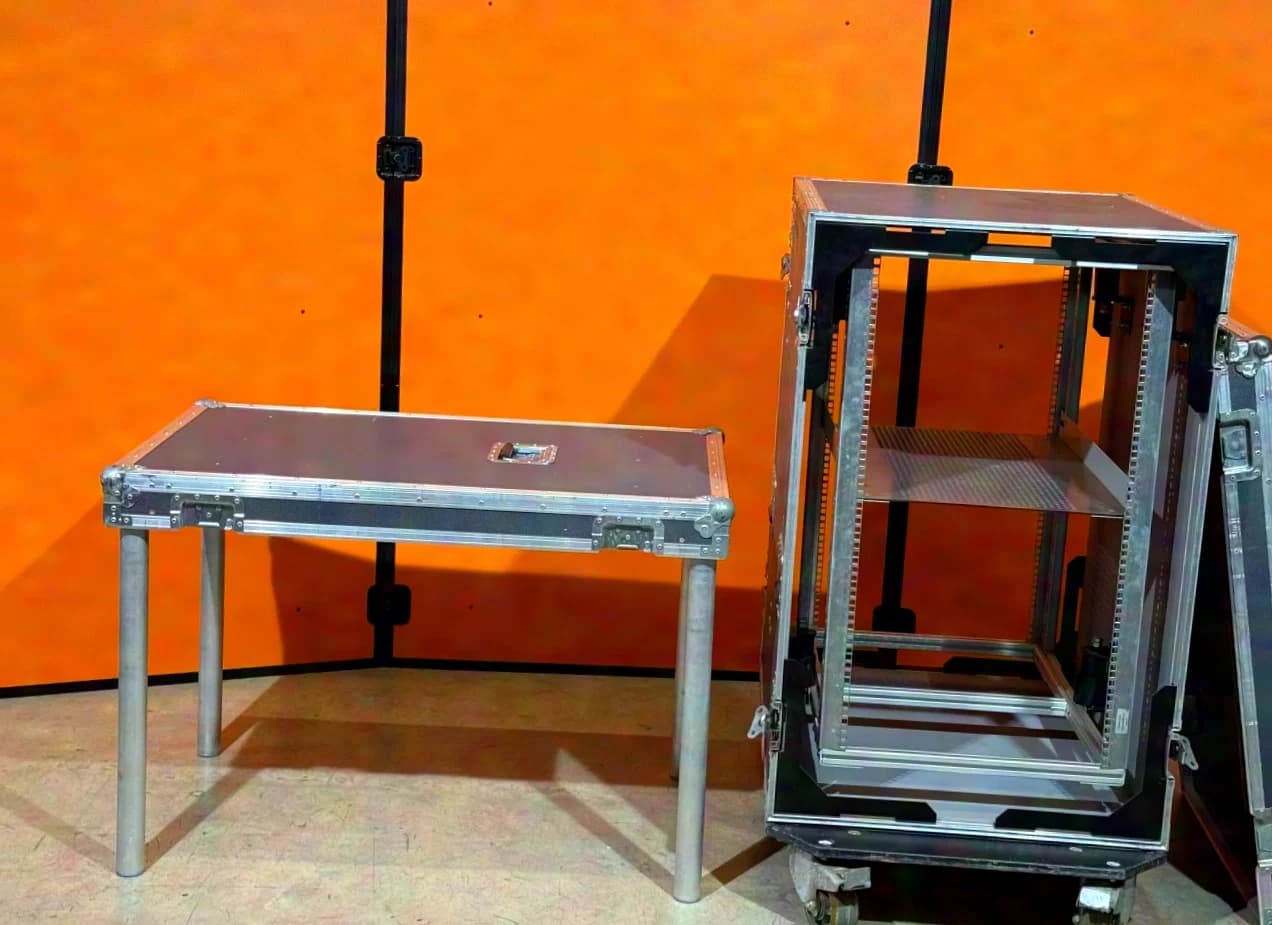 ProCase SPS-Rack with table, Shock-Mount 20HE, EBT: 79.5cm, grey