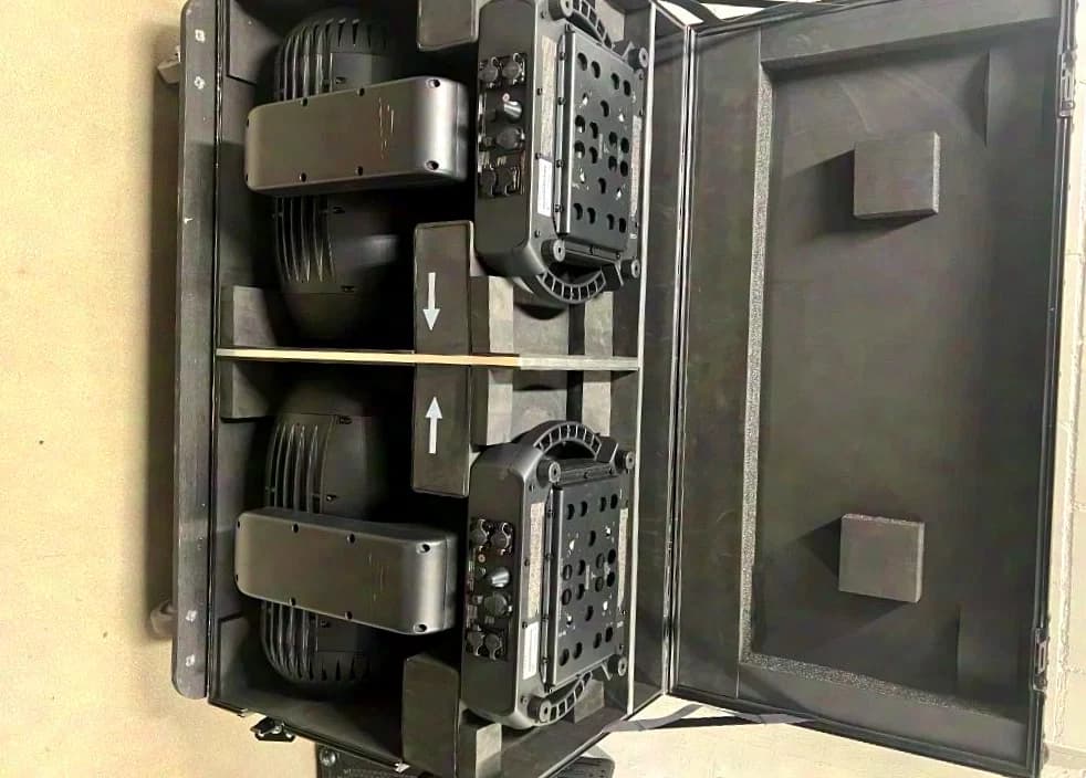 Prolights Astra Hybrid420IP - Set of 2pcs. incl. Flightcase - Ex Demo - like New