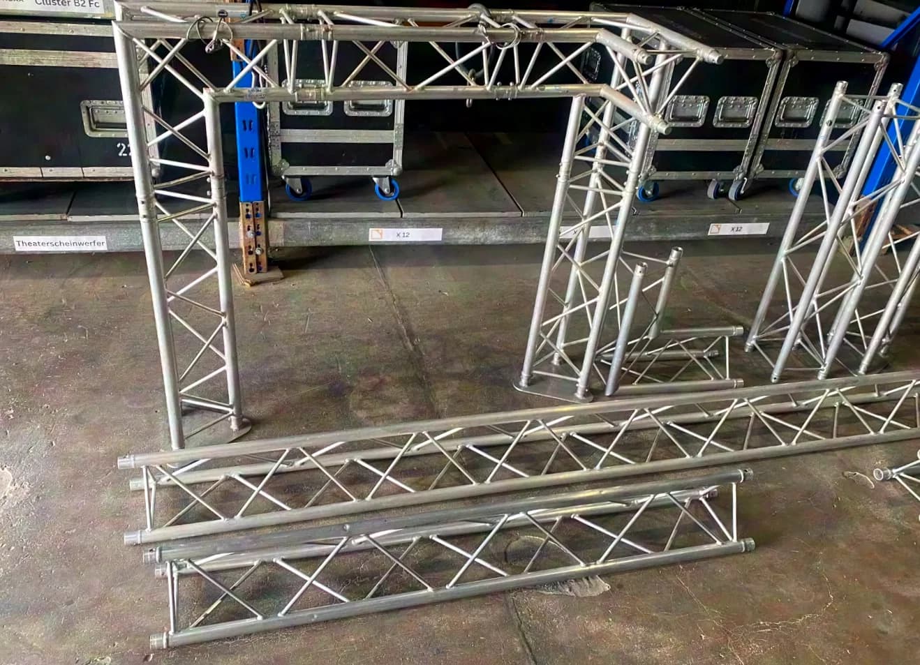 Prolyte E20D truss