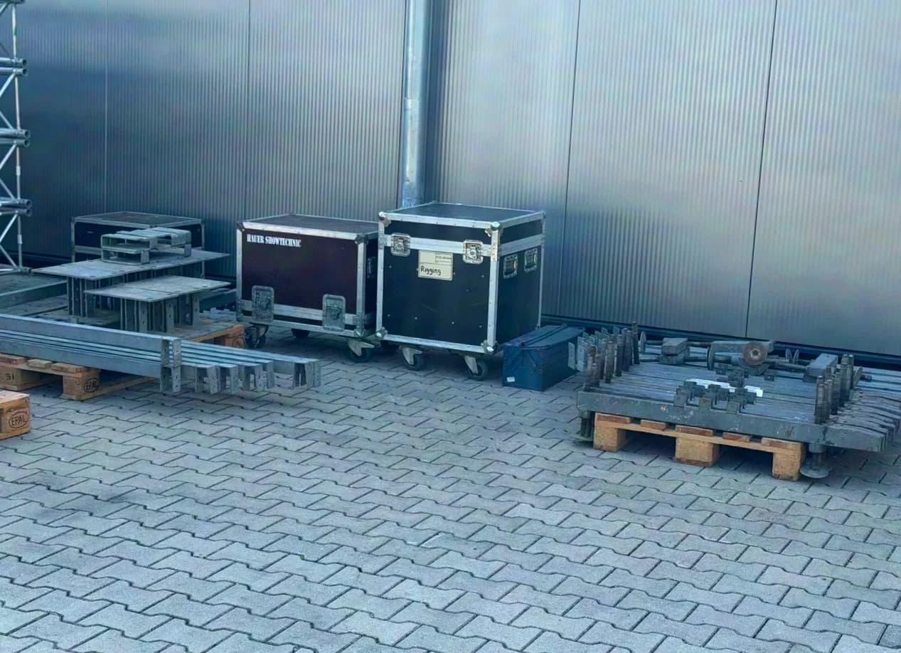 Prolyte MPT Tower pitched-roof stage 12x8x8m
