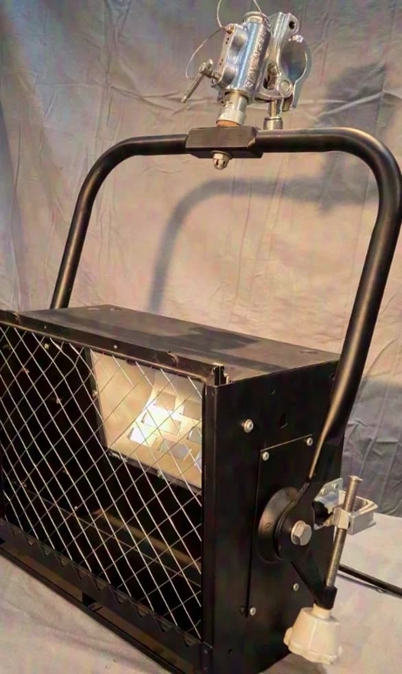 QuarzColor IRIS 1 - Pole operated