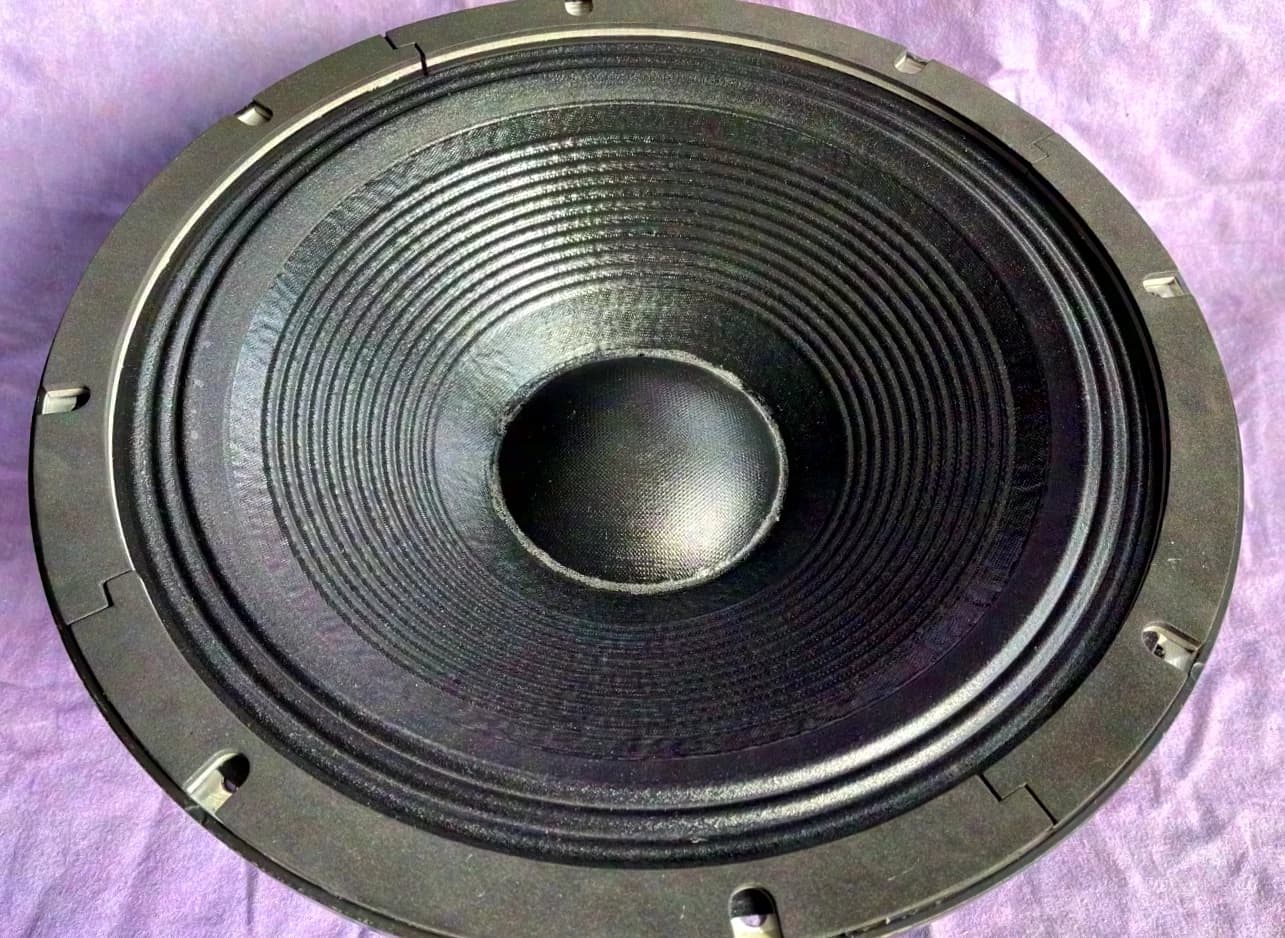 RCF L18-P200-N, L18 P200 N II, EAW LC-1824