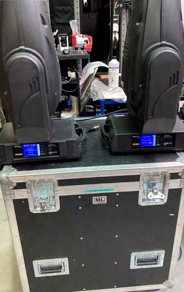 ROBE Robin 600E Spot SET: 2x Spot in 2-unit ML-Case - Transport Case