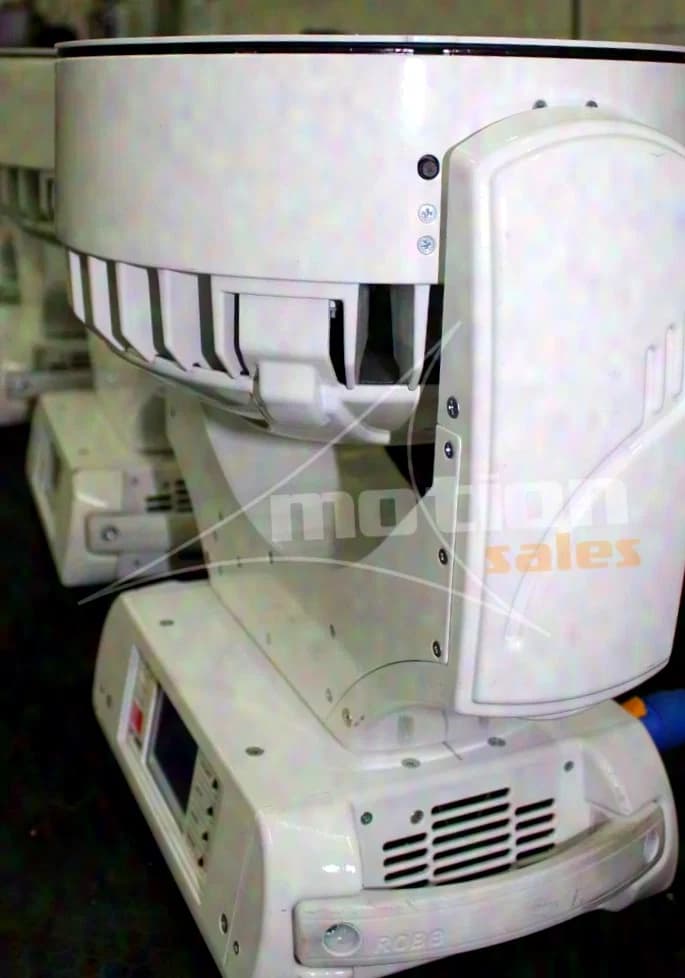 ROBE Robin 800 LED Wash white housing