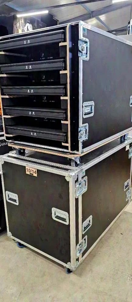 ROE Black Marble 4 Matt LED Floor incl. Accessories. Complete Set