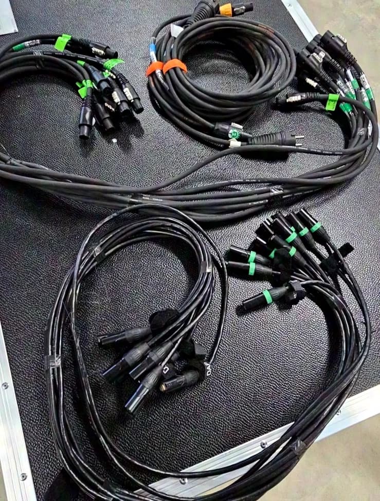 ROE Black Marble 4 Matt LED Floor incl. Accessories. Complete Set