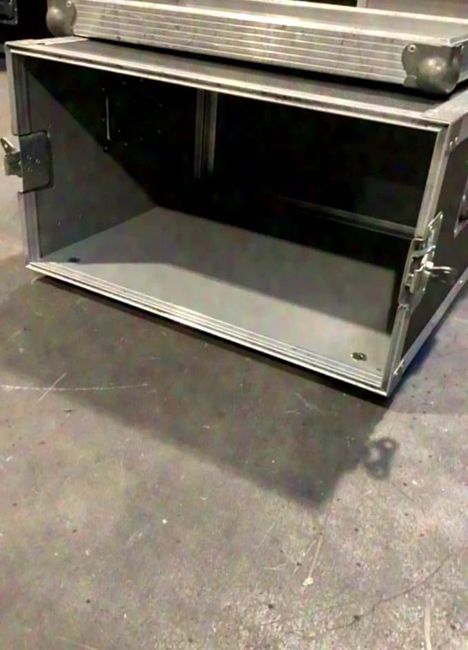 Rack for 19‘‘ devices (No. 11)