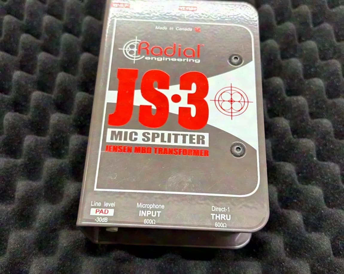 Radial JS3 Passive 3-way Microphone Splitter