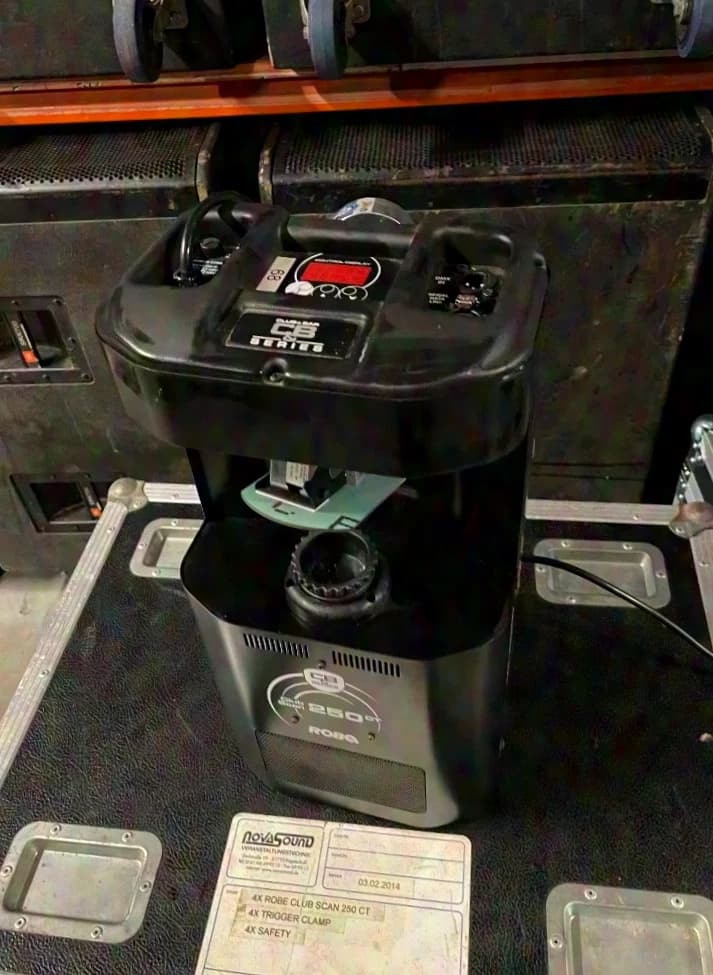 Robe Clubscan CT 250 4-unit case