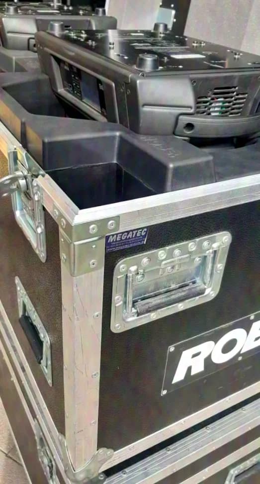 Robe DL4X