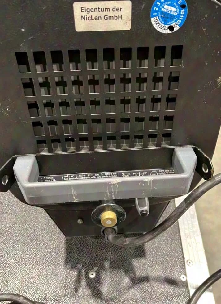 Robert Juliat 713SX2 29-50° 2 KW Zoom Profile