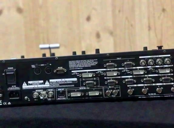 Roland V-800HD MKII MULTI-FORMAT VIDEO-SWITCHER