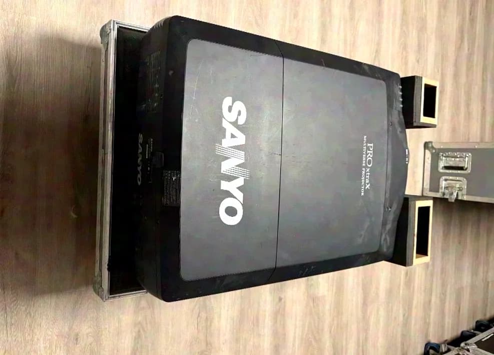 SANYO Beamer Model PLC-XF46E Including Flight Frame and Lens