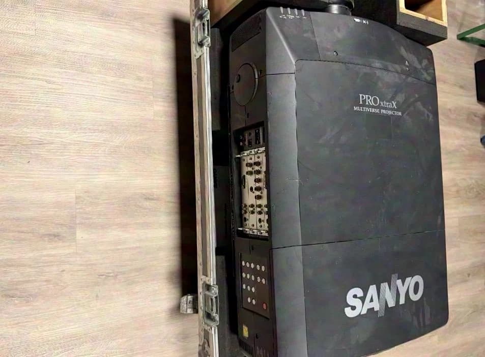 SANYO Beamer Model PLC-XF46E Including Flight Frame and Lens
