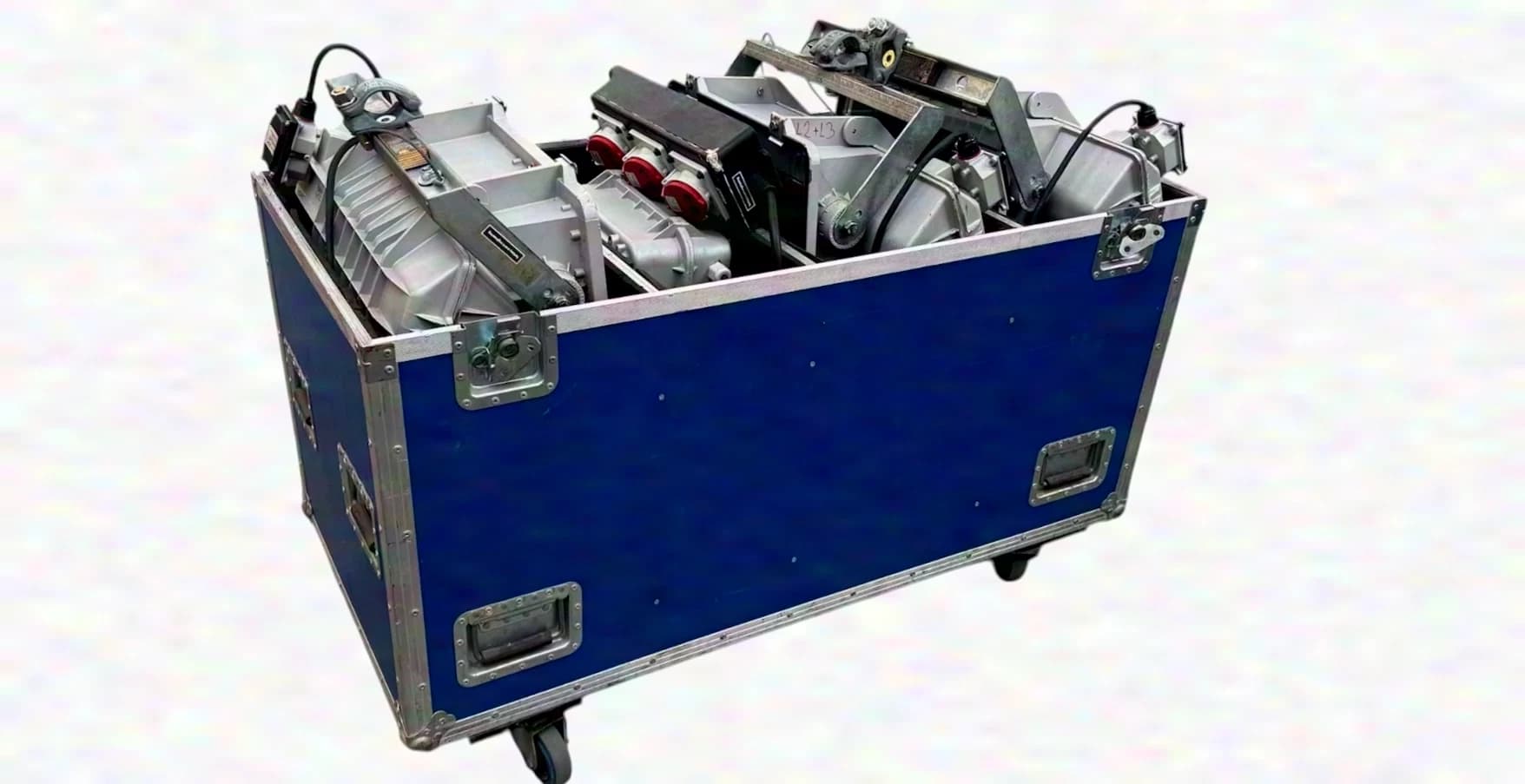SBP Laser / Int - 3 x 2.000 Watt HQI Floodlight Set