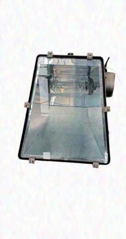 SBP Laser / Int - 3 x 2.000 Watt HQI Floodlight Set