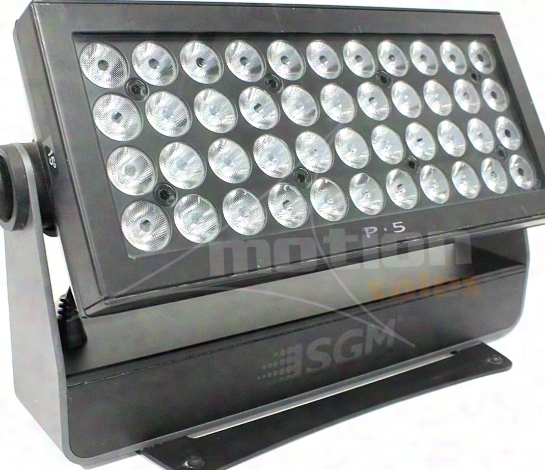 SGM P5 LED floodlight, 15°, IP55